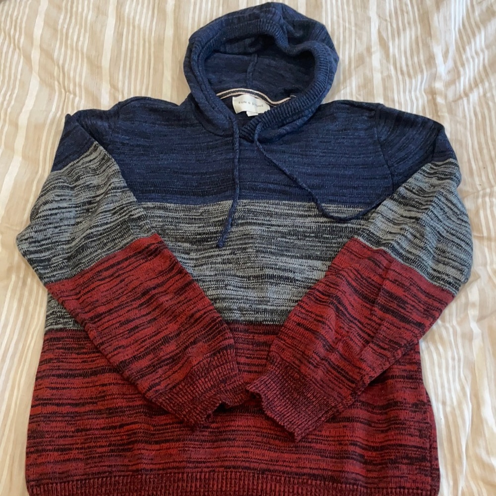 Men’s sun + stone sweatshirt.